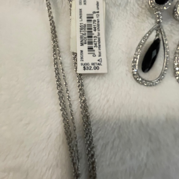 NWT necklace and earrings set. Rhinestone & black - Picture 2 of 7